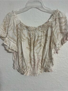 Ocean Drive Women Off Shoulder Crop Top Size M Beige/Ivory   Short Sleeves #172